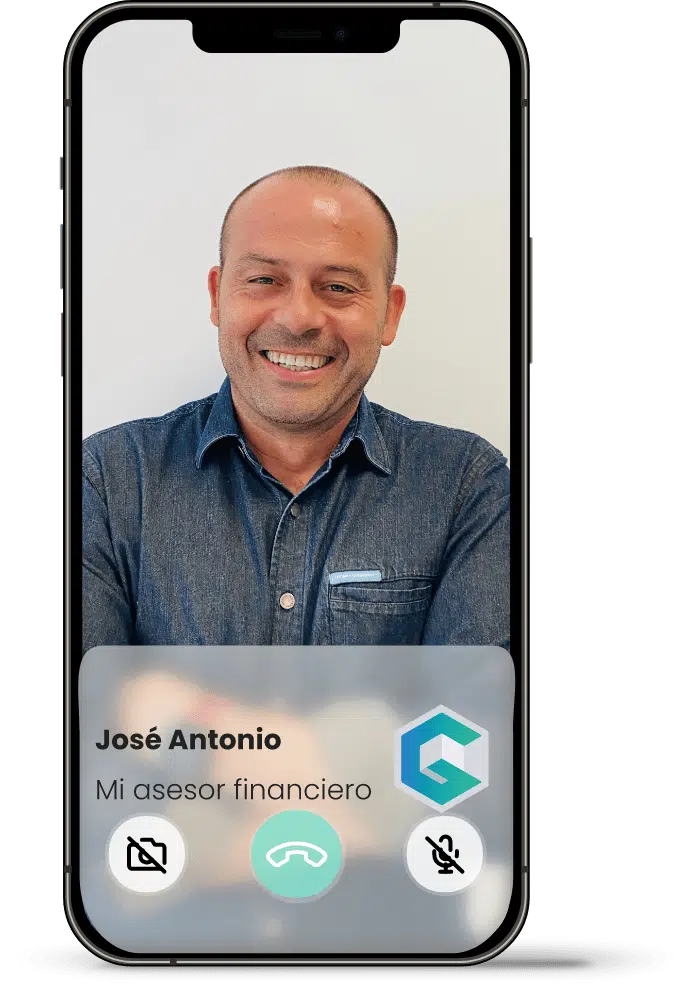Videollamada con José Antonio, tu asesor financiero de habitafinance, desde la plataforma en el móvil